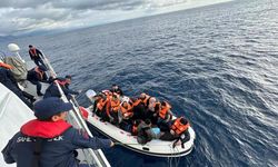 Marmaris'te 25 kaçak göçmen kurtarıldı