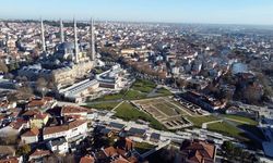 Restorasyondaki Selimiye Camisi'nin 594 penceresi yenilendi