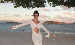 Sütyenlerle arası bozuk olan Kendall Jenner yeni transparan elbisesiyle ortalığı kavurdu!