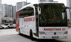 Pınar Karşıyaka'nın otobüsü arızalandı, imdada Tofaş yetişti