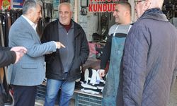 AKP Karabağlar Adayı Tunç, esnafı ziyaret etti