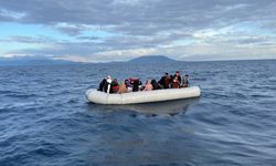 İzmir açıklarında 43 kaçak göçmen kurtarıldı
