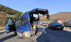 Kütahya'da 3 aracın karıştığı kazada bir sürücü yaralandı