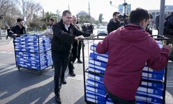 Martı, 'Paylaşımlı Yolculuk Yönetmeliği' için 376 bin dilekçeyi İBB'ye teslim etti