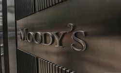 Moody's, İsrail'in kredi notunu düşürdü