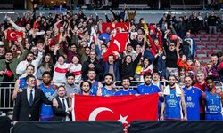 Anadolu Efes, Maccabi'yi devirdi
