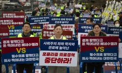 Güney Kore’de doktorların grevi devam ediyor