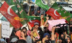 Pakistan seçimlerinde bağımsızlar öne çıktı