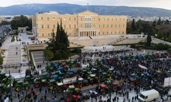 Yunanistan'da çiftçiler, Atina'da eylem yaptı