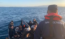 İzmir açıklarında 43 düzensiz göçmen kurtarıldı