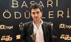 Kızılcık Şerbeti'nin Metehan'ı Rahimcan Kapkap'tan Dokunaklı Ödül Konuşması