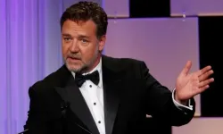 Oscar Ödüllü Russell Crowe'un Şok Eden İtirafı: Kırık Bacaklarla Film Çektim!