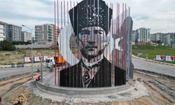 100. yıla yakışan proje: Menemen'e kalpaklı Atatürk