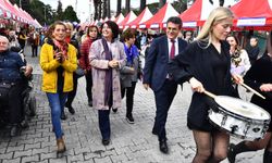 İzmir’de festival havasında Kadınlar Günü kutlaması: “Bugün olmadığında eşitliği sağladık diyeceğiz”