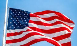 Amerikan Bayrağı’ndaki Yıldızlar ve Çizgiler: Anlamı ve Tarihçesi