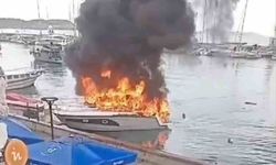 Urla'da lüks teknede can pazarı: Alevler içinde denize atladılar!