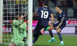Lazio, Sarri'siz kazandı