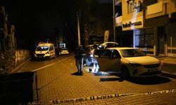 İzmir Buca'da Dehşet! 17 Yaşındaki Genç Silahlı Saldırıyla Öldürüldü