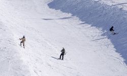 Martın son haftasında kayak keyfi sürülüyor