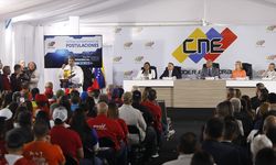 Venezuela'da 13 aday yarışacak