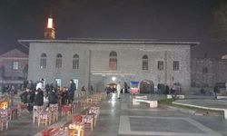 Diyarbakır’da ilk teravihte camiler doldu