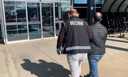 İzmir'de 'Orman Bank' adlı suç örgütüne operasyonda 2 tutuklama