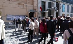 Rusya’nın İstanbul Başkonsolosluğu’nda uzun seçim sırası