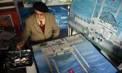 Selimiye'nin emekli müezzini, tarihi camideki 57 yıllık anılarını kitapta topladı