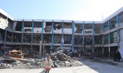 UNRWA: İsrail’in saldırısı sonucu 1 çalışanımız öldü, 22 kişi yaralandı