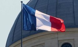 Fransa bir ilke imza attı! Kürtaj hakkı anayasal güvenceye alındı