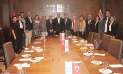 İYİ Parti adayı Özlale: İzmir Sorunlar Değil Fırsatlar Şehri Olacak