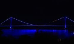 Yavuz Sultan Selim Köprüsü, mavi renge büründü