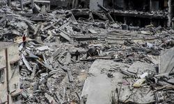 İsrail, Gazze'ye düzenlediği hava saldırısında 6 Filistinliyi öldürdü