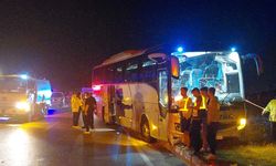 Yolcu otobüsüyle çarpışan otomobildeki dört kişi öldü