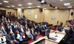 Akdeniz Belediyesi yeni dönem ilk meclis toplantısını gerçekleştirdi