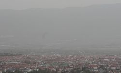 Bolu’da gökyüzünü toz bulutu kapladı