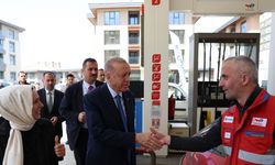 Erdoğan'dan akaryakıt istasyonu ziyareti