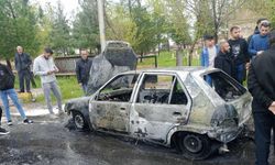 Mezarlık ziyaretine giden ailenin otomobili yandı!