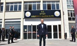 Sivas Belediyesi’nin tabelasına 'T.C.' ibaresi eklendi