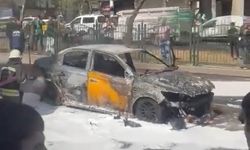 Taksi alev alev yandı; o anlar kamerada