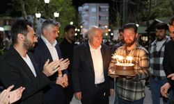 Başkan Hayrettin Demir’e sürpriz doğum günü kutlaması