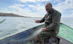 Egeli balıkçıların onarım mesaisi başladı