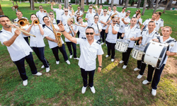 İzmir Büyükşehir Belediyesi Bandosu'ndan Damlacık Konseri