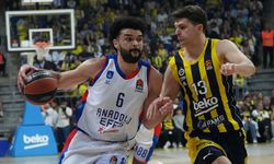 EuroLeague'deki Türk derbisi Anadolu Efes'in