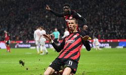 Eintracht Frankfurt, ikinci yarıda açıldı