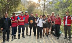 Orman yangınında mahsur kalan dört turist kurtarıldı