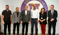 TSYD İzmir Şubesi, Uğur Okulları ile protokol imzaladı