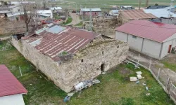 Sanatçılar sırada! Sahibinden satılık kiliseye yoğun ilgi var