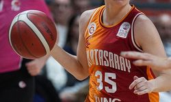 Galatasaray'da dört imza birden