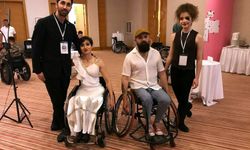 Tekerlekli sandalyelerle dans edip kendilerini dünyaya tanıttılar